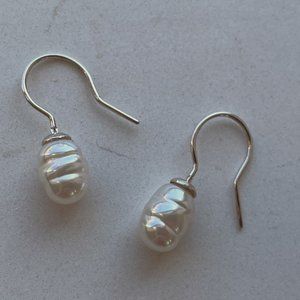 pearl earrings